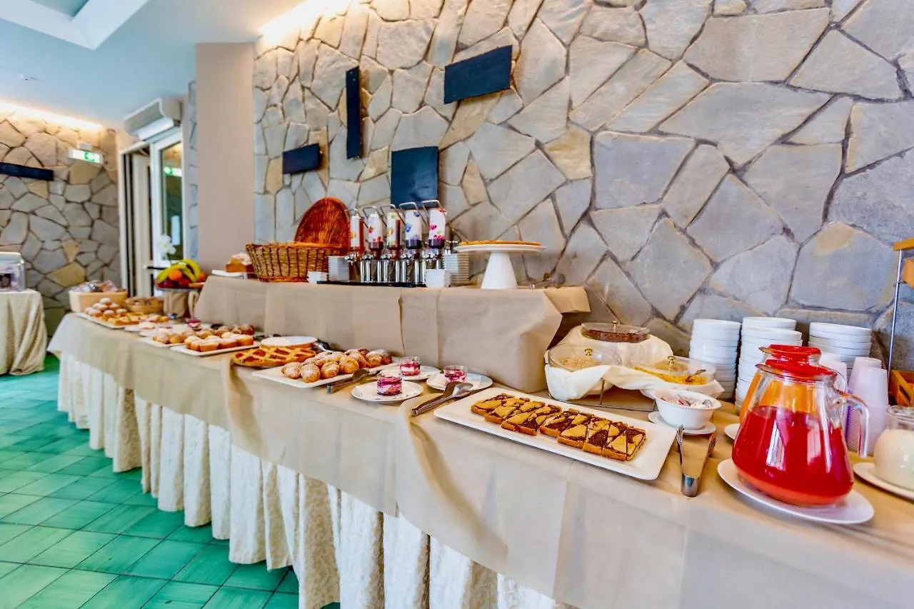 Hotel Airone Rimini 3*,