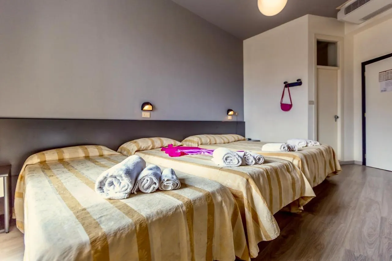 Hotel Airone Римини