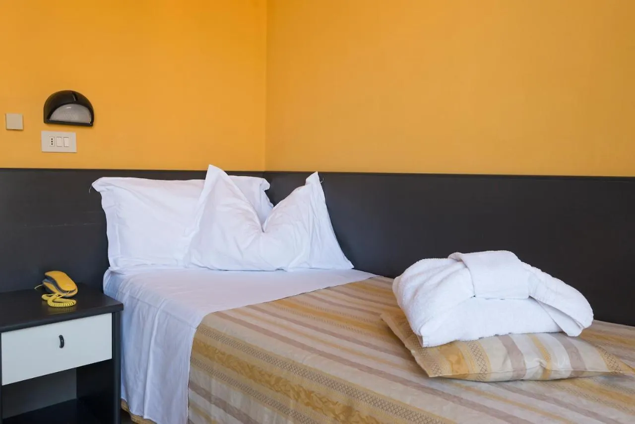 Hotel Airone Римини