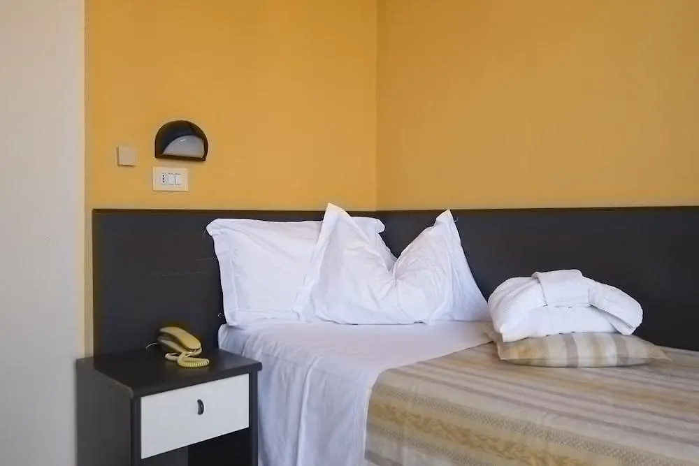 Hotel Airone Римини 3*,
