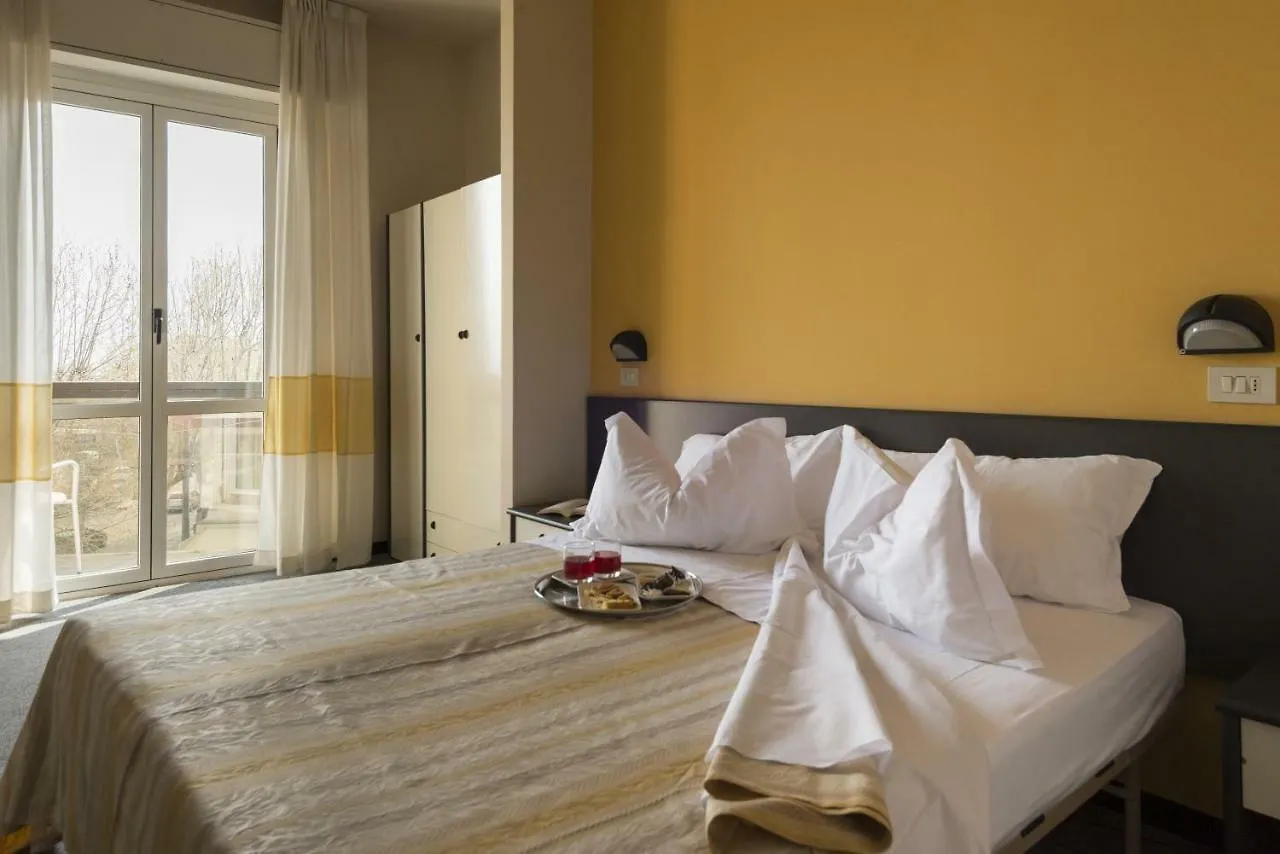 Hotel Airone Римини